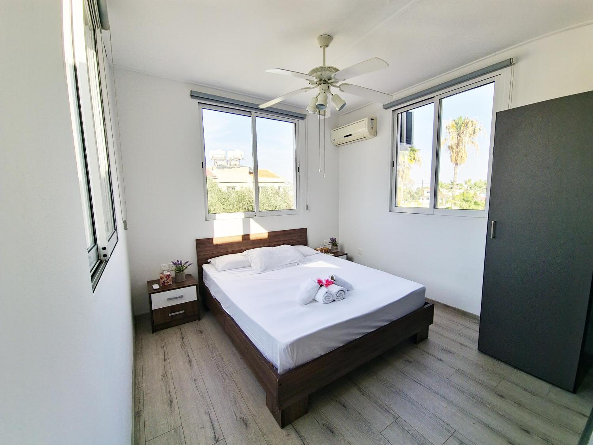 Oroklini Star 200Metres From The Sandy Beach Larnaca Ngoại thất bức ảnh