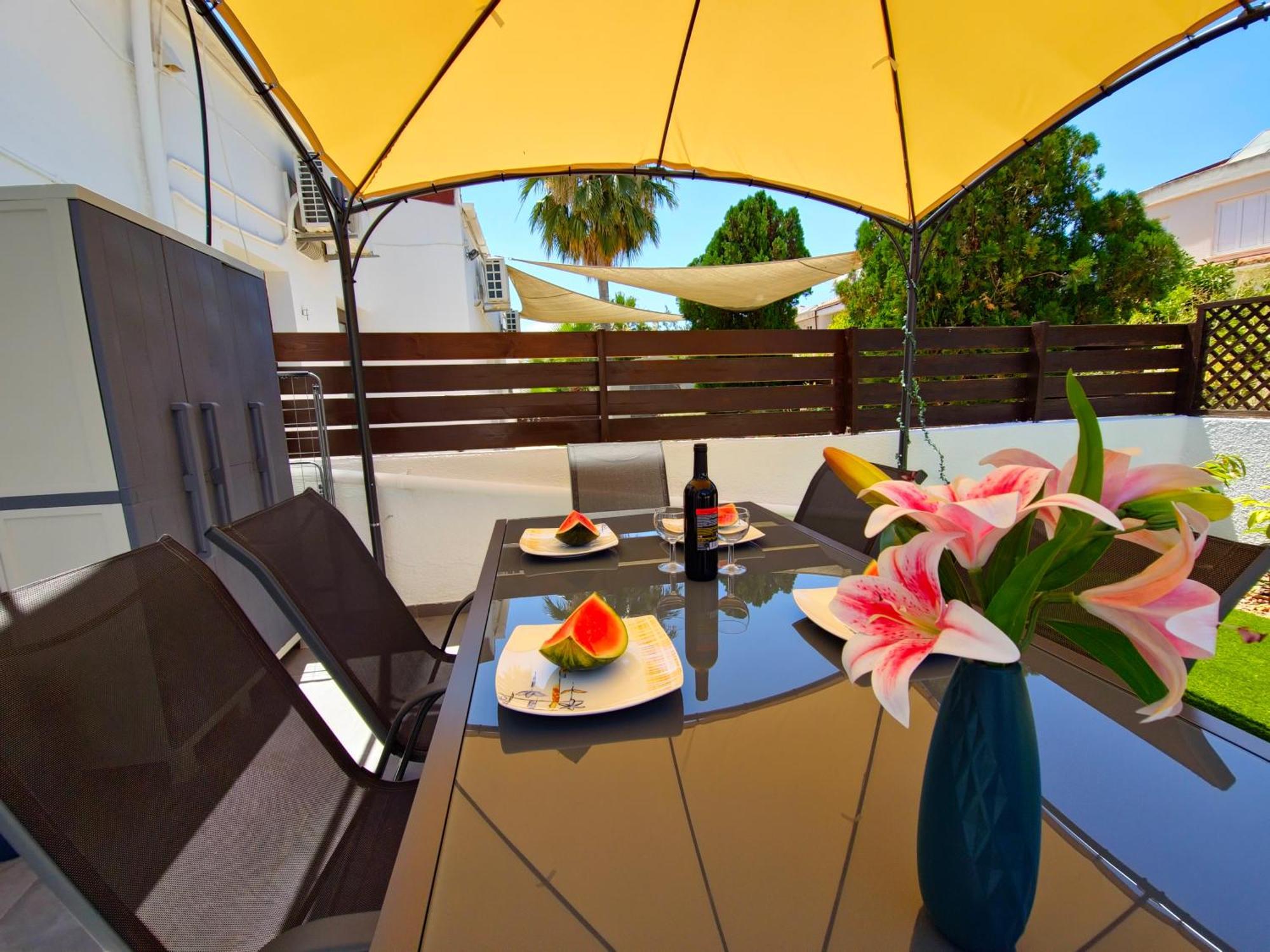 Oroklini Star 200Metres From The Sandy Beach Larnaca Ngoại thất bức ảnh