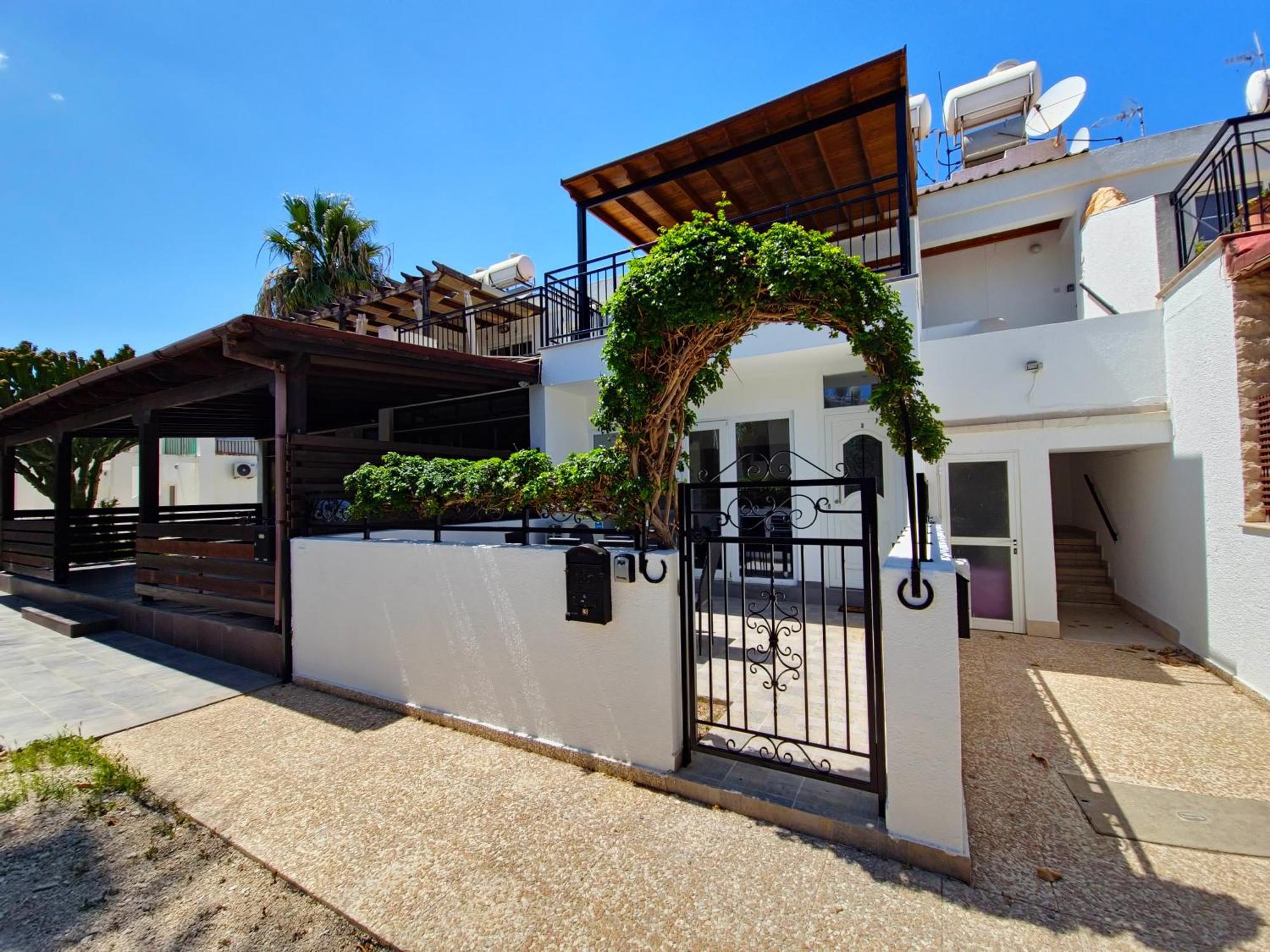 Oroklini Star 200Metres From The Sandy Beach Larnaca Ngoại thất bức ảnh