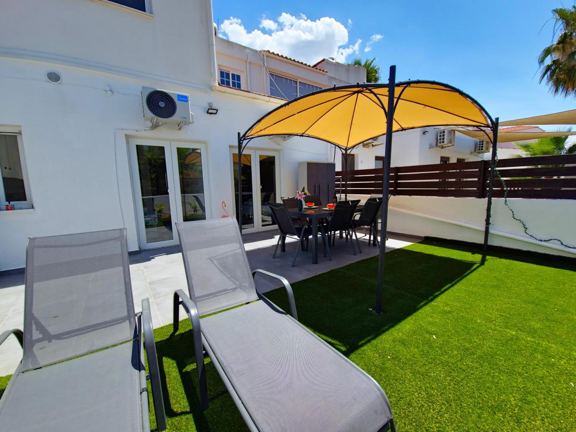 Oroklini Star 200Metres From The Sandy Beach Larnaca Ngoại thất bức ảnh
