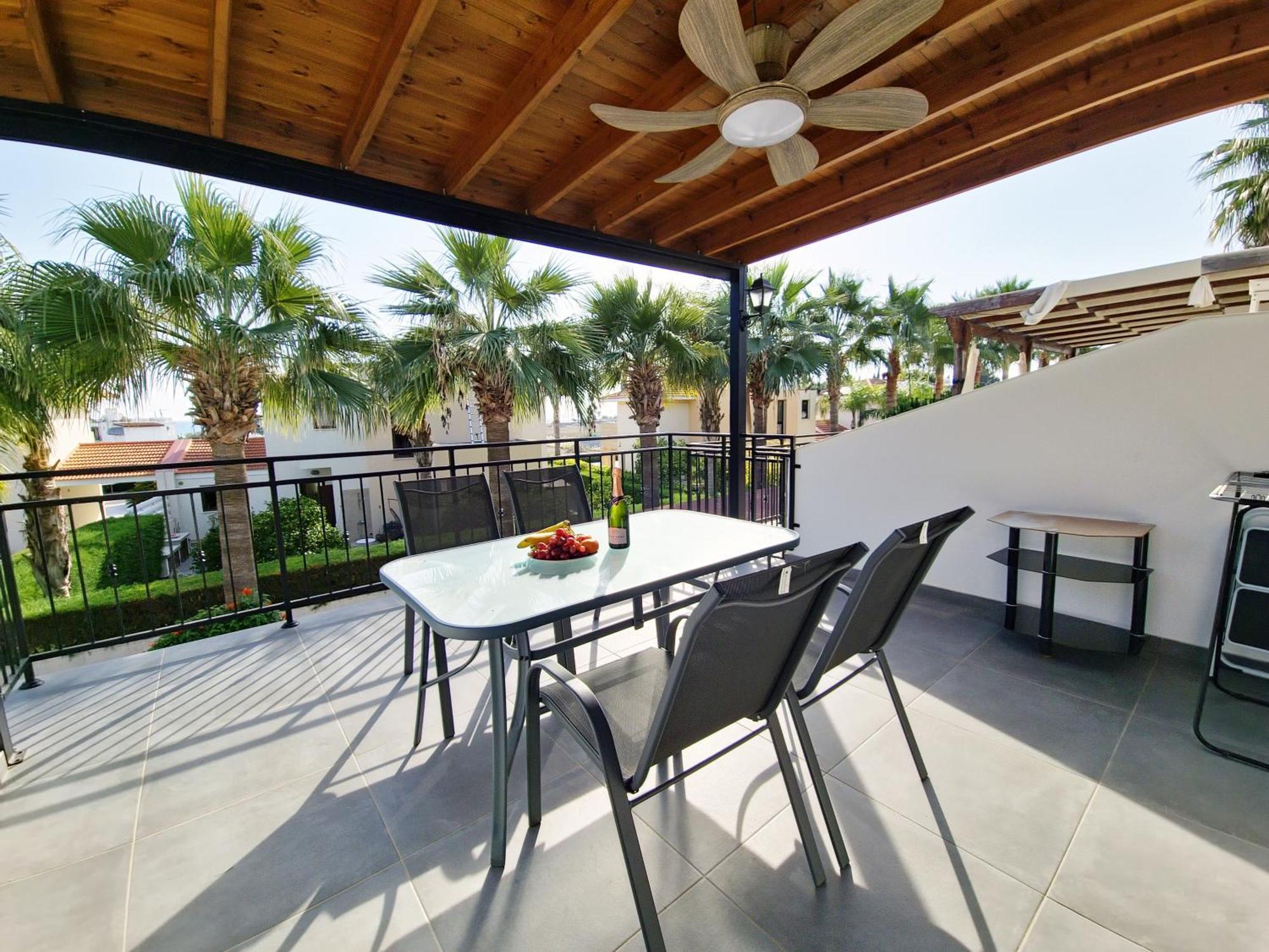 Oroklini Star 200Metres From The Sandy Beach Larnaca Ngoại thất bức ảnh