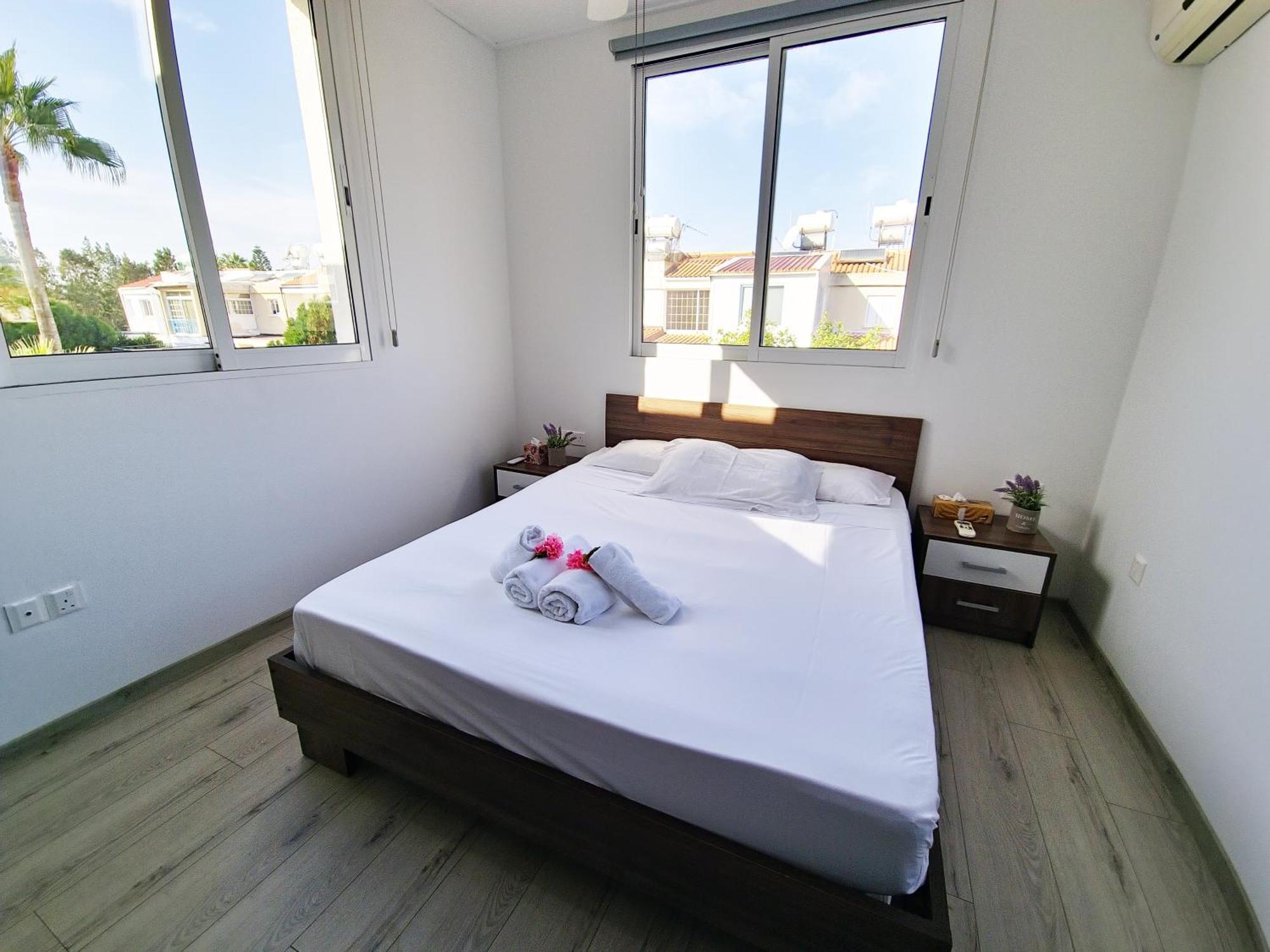 Oroklini Star 200Metres From The Sandy Beach Larnaca Ngoại thất bức ảnh