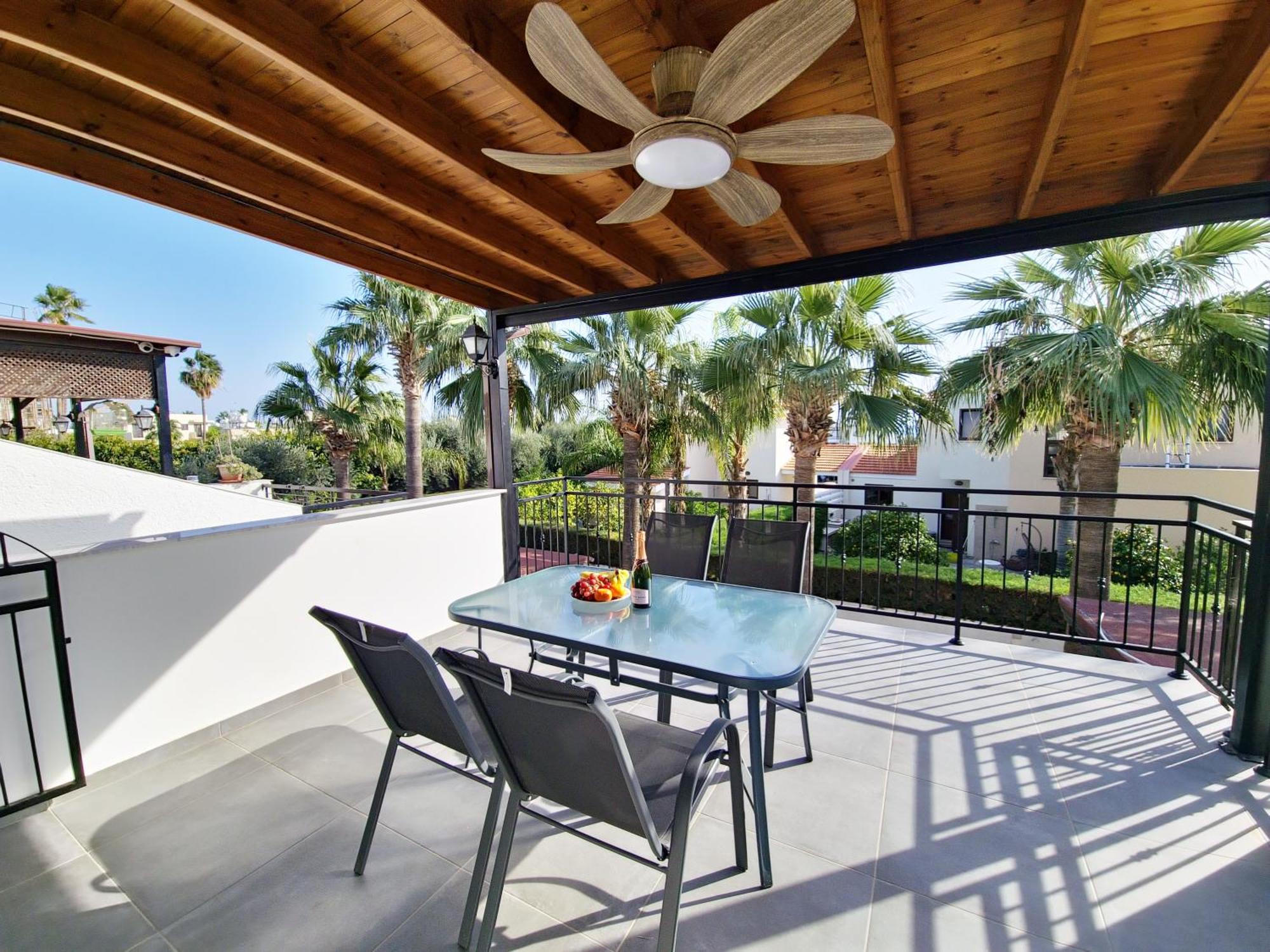 Oroklini Star 200Metres From The Sandy Beach Larnaca Ngoại thất bức ảnh